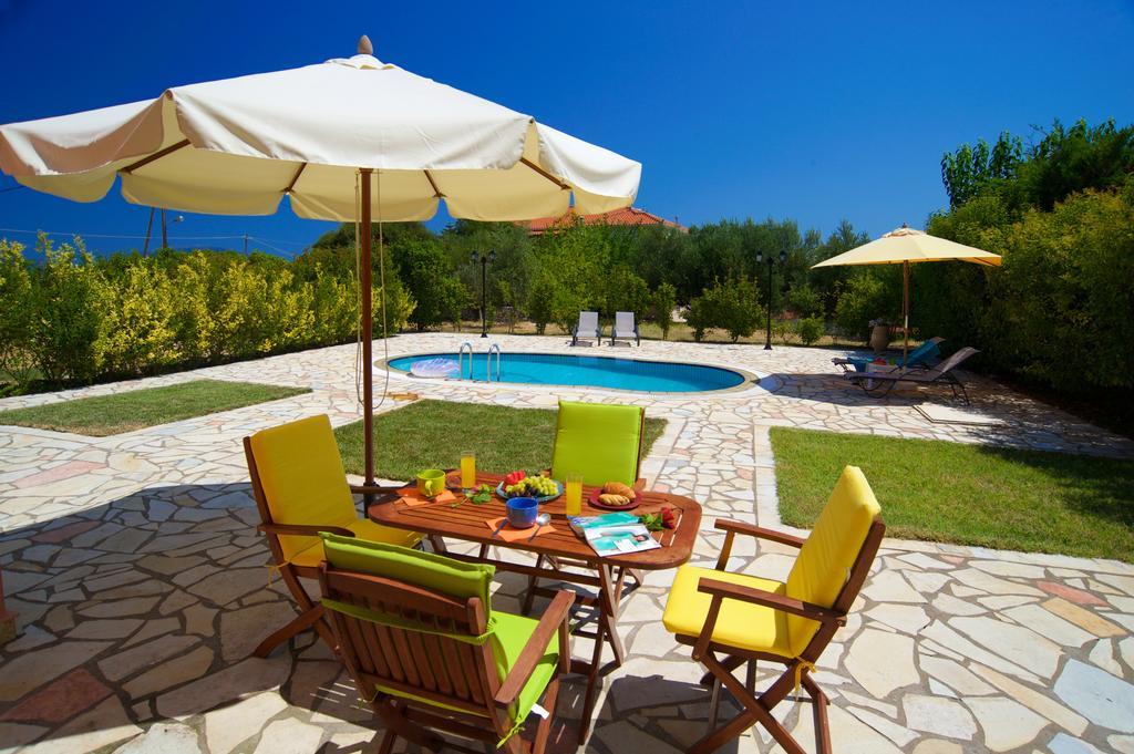 Iliachtides Villas Karavomylos Pokoj fotografie